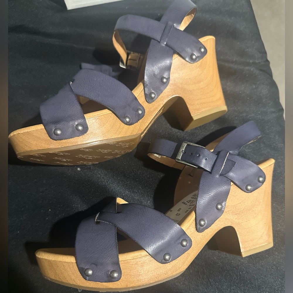 Navy Platform Leather Strappy Sandals